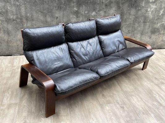 Scandinavian Wood And Leather Sofa For At Pamono Scandinavian Wood And Leather Sofa For, Wood Frame Leather Sofa
