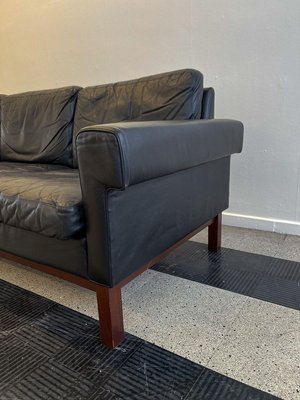 Ikea sofa 2024 leather brown