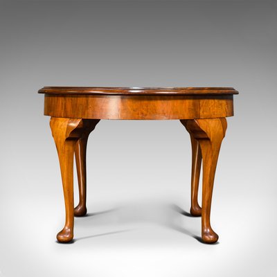 Antique Edwardian English Round Table In Walnut 1910s For Sale At Pamono
