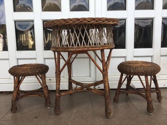Table and 2 Wicker Stools 1960s Set of 3 for sale at Pamono