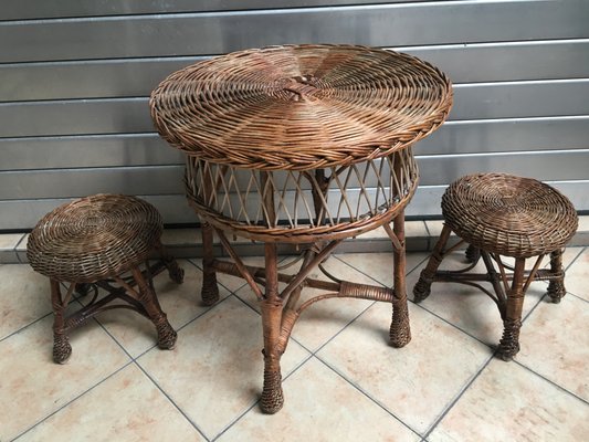 Table and 2 Wicker Stools 1960s Set of 3 for sale at Pamono