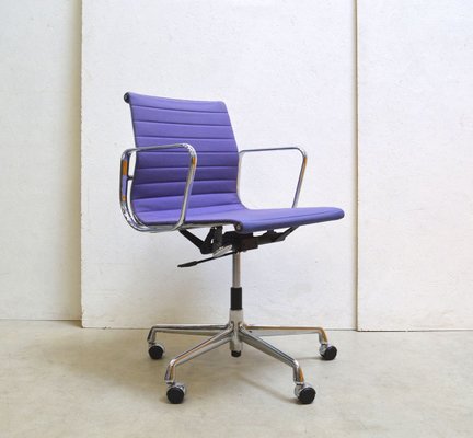 Purple Ea117 Office Alu Chair By, Lilac Swivel Office Chair