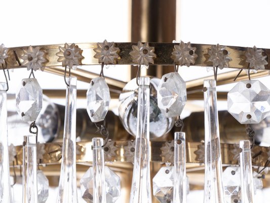 Vintage Teardrop Chandelier in Crystal Glass & Brass, 1960s Vintage Teardrop Chandelier in Crystal Glass & Brass, 1960s