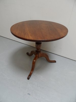 Antique Round Oak Side Table For At Pamono Antique Round Oak Side Table For, Antique Round Oak Table
