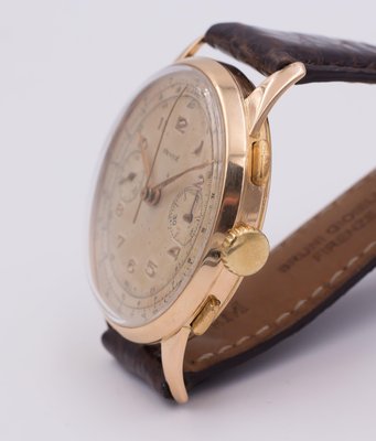 Cronografo vintage color oro di Revue Thommen, anni '50 in vendita su Pamono