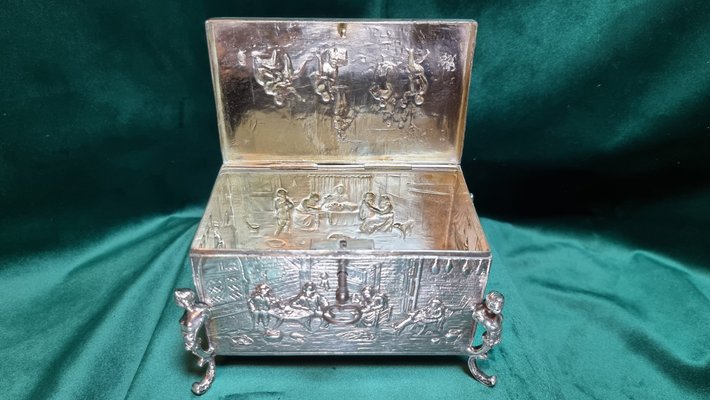 Silver Box with Lockable Lid & 19th Century Gilt Interior from