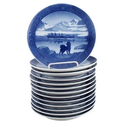 Christmas plates clearance sale