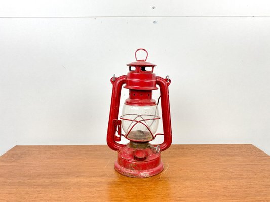 Red Vintage Oil Lamp For At Pamono, Vintage Oil Can Table Lamp