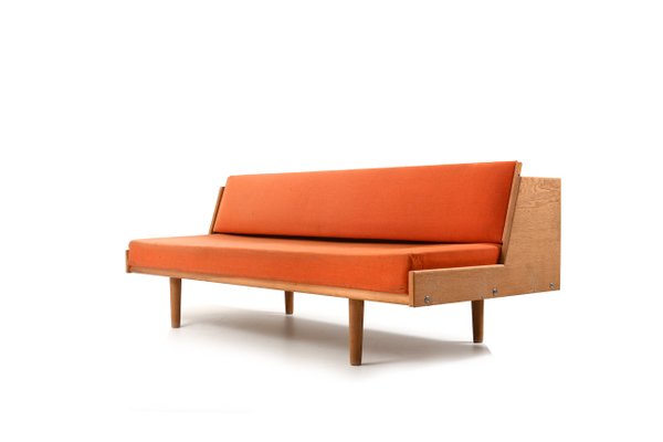 Early GE-258 Daybed in Oak by Hans J. Wegner for Getama for Early GE-258 Daybed in Oak by Hans J. Wegner for Getama for