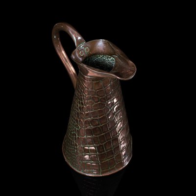 Antique Victorian English Arts & Crafts Serving Ewer or Jug in Copper for  sale at Pamono