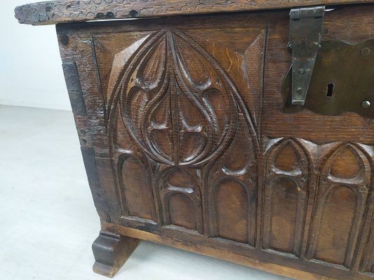 Gothic chest outlet of drawers