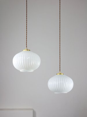 suspension vintage opaline lisse diamètre 27 cm suspension vintage opaline lisse diamètre 27 cm