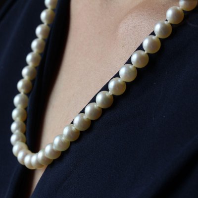 Cultured pearl choker deals