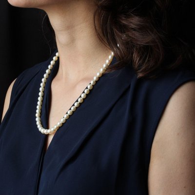 Collier Ras De Cou Vintage En Perles Ovales Blanches Avec Petite Chute - Bijou élégant Occasion