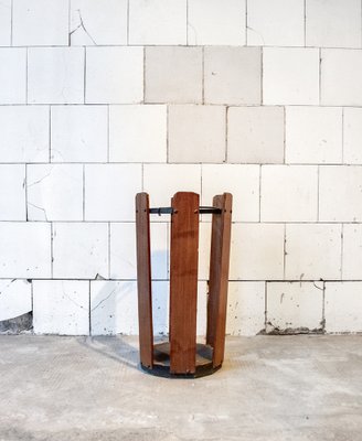 Portaombrelli in ferro e legno, anni '50 in vendita su Pamono