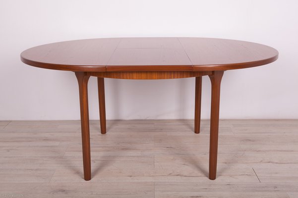 Round Extendable Dining Table From, 10 Seat Round Extendable Dining Table