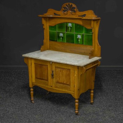 Oak washstand 2024
