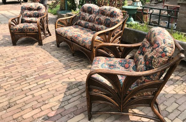 Perambu sofa set price outlet