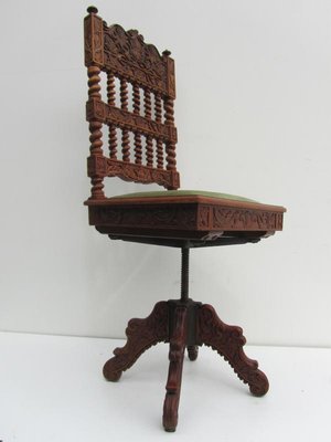 Bureau Et Chaise Style Colonial Vintage En Bois Sculpte Set De 2 En Vente Sur Pamono