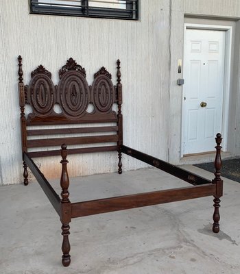 Four poster store bed vintage