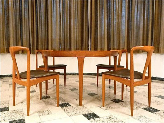 Juliane Dining Chairs by Johannes Andersen for Uldum Møbelfabrik, Set of 4 Juliane Dining Chairs by Johannes Andersen for Uldum Møbelfabrik, Set of 4