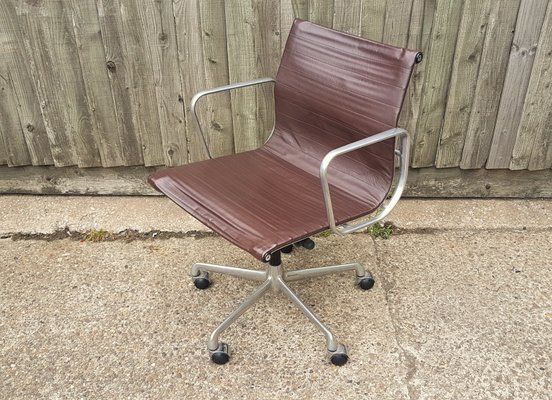De Icf Pour Cuir Chaise Charlesamp; Eames Padova1950s Par Ea En Bureau 117 Ray Marron Pivotante ZiuPXk
