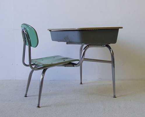 Fiberglass School Desk By Bargen For Schoolco 1950s For Sale At