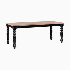 Mesa de comedor francesa estilo provincial con patas ebonizadas en negro