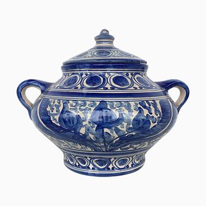 Urna o vaso in terracotta smaltata blu e bianca, Spagna, XX secolo