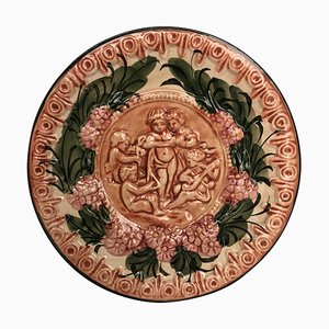 Plat en Relief en Terracotta avec Chérubins et Fleurs, Espagne, 19ème Siècle