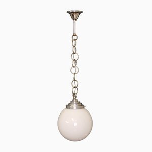 Lámpara colgante francesa de metal cromado y vidrio opalino, años 40