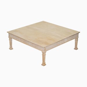 Tavolino da caffè molto grande in legno di quercia con gambe intagliate