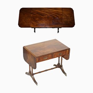 Tavolo da gioco allungabile in legno massiccio con gambe a forma di leone di Bevan Funnell