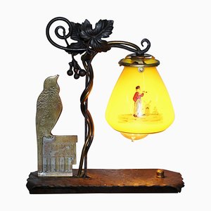 Bronze Vogel & Schmiedeeisen Tischlampe mit bemaltem Glasschirm, 1930er