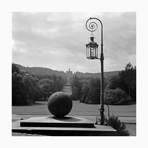 Vista sul parco di Kassel dal castello di Wilhelmshoehe, Germania 1937, 2021