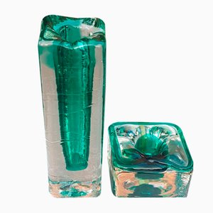 Jarrón y candelero en verde esmeralda y vidrio transparente, años 70. Juego de 2