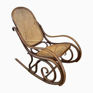 Rocking Chair Art Nouveau de Gebrüder Thonet Vienna