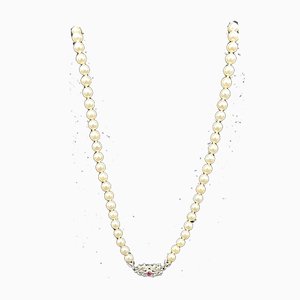 Pearl Necklace with Gold Closure