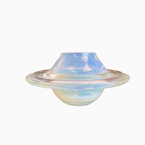 Mid-Century Modern Hand-Blown Opalescent Yellow Murano Art Glass Flying Saucer Bowl, Italy, 1950s