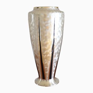 Vaso da terra Art Déco in metallo placcato in argento di WMF Ikora, anni '30