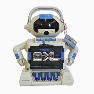 Grabadora de casete robot de Tiger Electronics, años 90