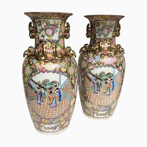 Große China Vasen, 20. Jh., 2er Set