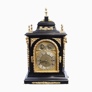 Reloj de soporte victoriano, década de 1880