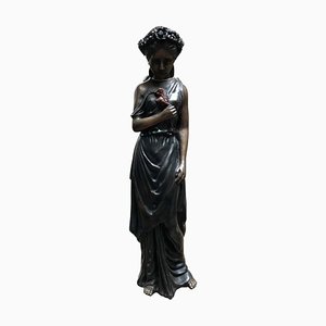 Grande Dame avec Rose en Bronze, 20ème Siècle