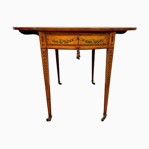 Ausklappbarer Tisch aus lackiertem Satinholz, 19. Jh