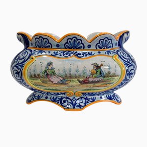 Steingut Pflanzer mit Dekoration, Frühes 20. Jh