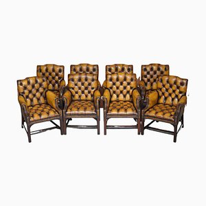 Butacas Chesterfield Club de cuero marrón restauradas al estilo de Thomas Chippendale. Juego de 8