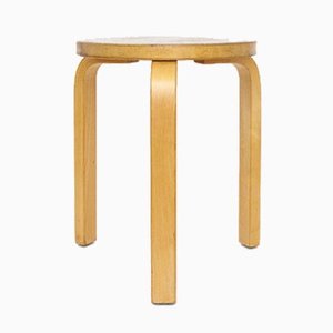 Taburete patinado en miel de Alvar Aalto para Artek, años 40