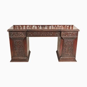 Aparador de pedestal Padauk antiguo de roble angloindio tallado