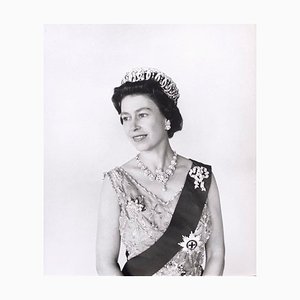 Queen Elizabeth II, Victoria & Albert Museum London Limited Edition, 1968